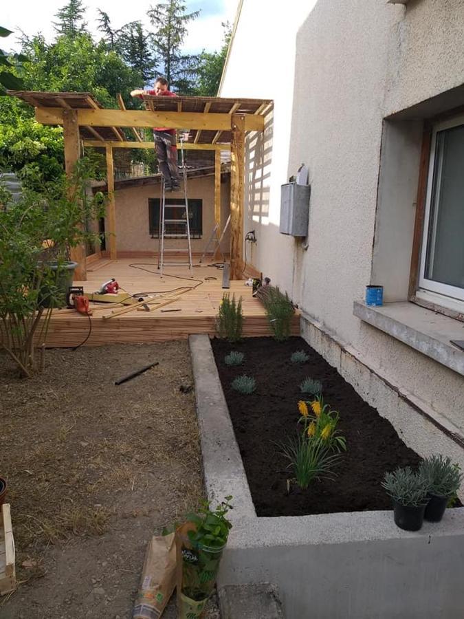 Ferienwohnung Le Pain Parasol Espinasses Exterior foto